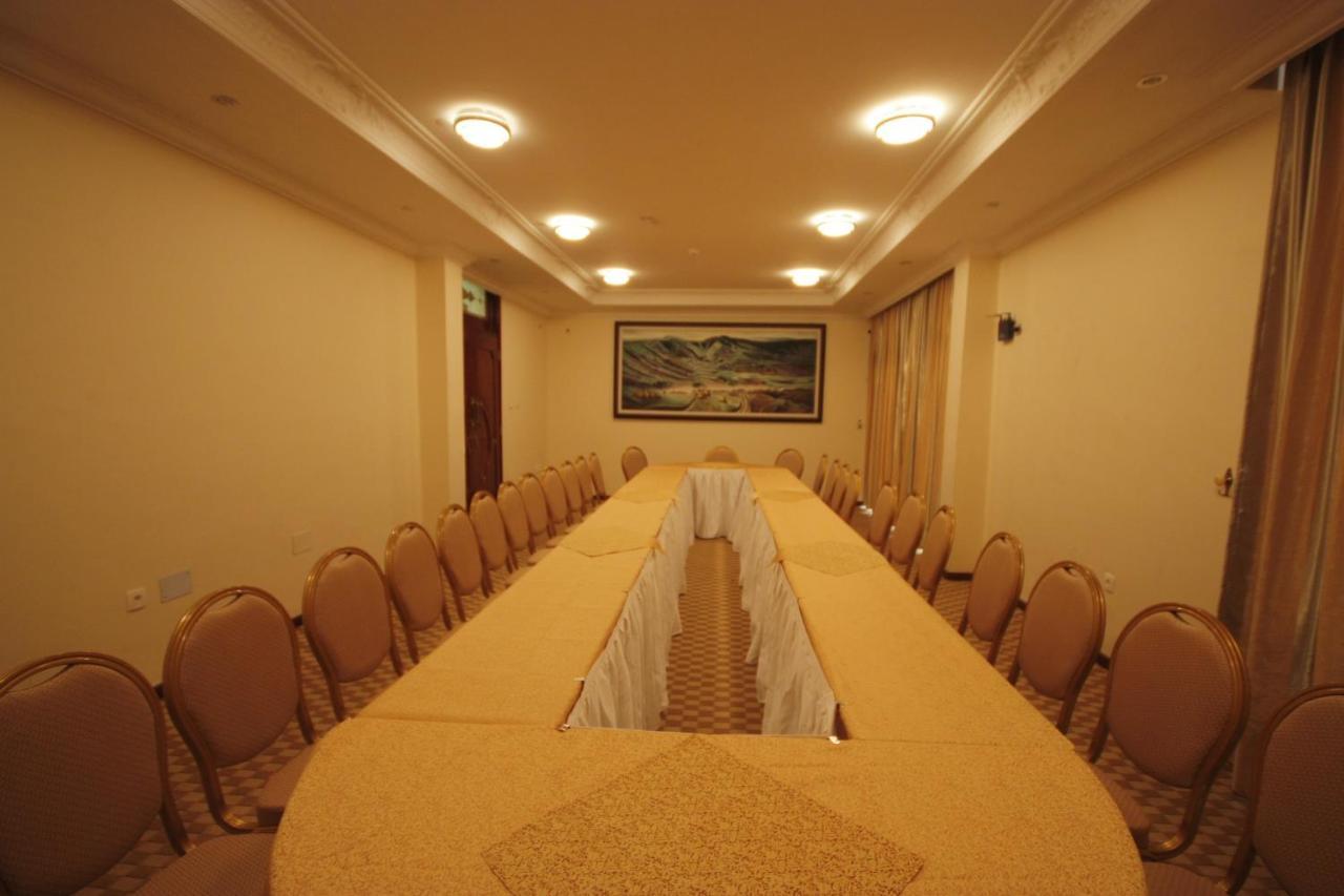 Caravan Hotel Addis מראה חיצוני תמונה